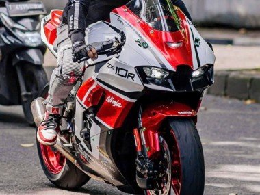 2021-2025 White Red Black Kawasaki ZX10R Motorcycle Fairings