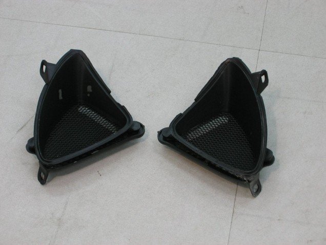 2004-2005 White Blue Gold Rothmans Honda CBR1000RR Motorcycle Fairings