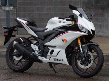 2015-2018 White Red Yamaha YZF R3/R25 Motorcycle Fairings